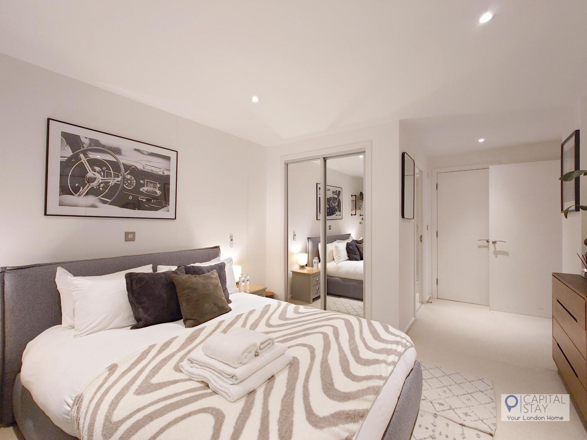 Deluxe Two Bed Apartment With River & City View London Exterior photo