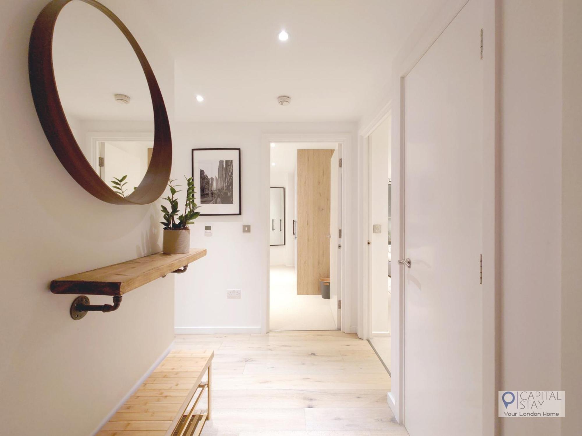 Deluxe Two Bed Apartment With River & City View London Exterior photo